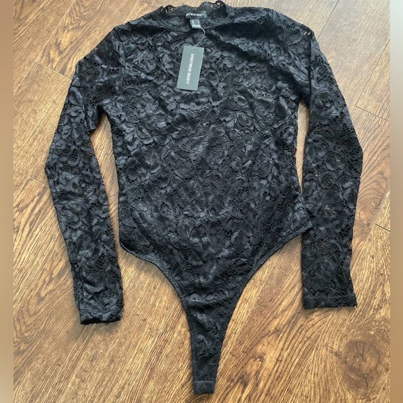 Streetwear Society Tops - 🆕 Lace High Neck Bodysuit